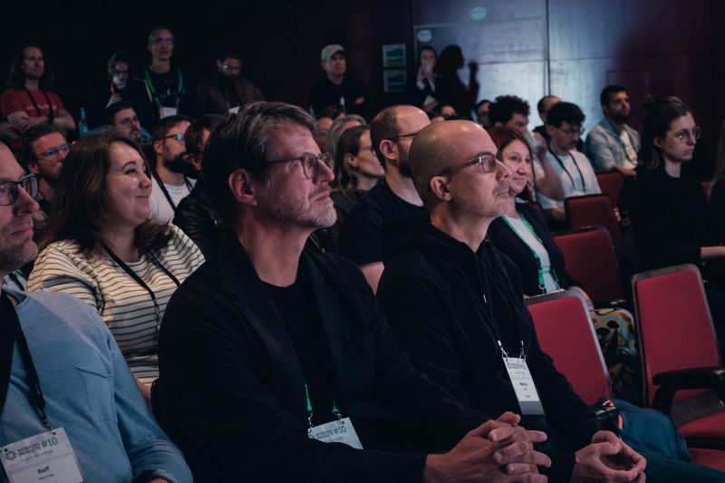 Zuhörer bei den Vorträgen der Wp25